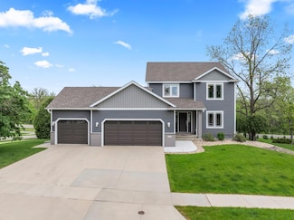 2381 Timberwood Ln SW, Rochester, MN 55902
