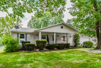 3223 Crown Point St NW, Massillon, OH 44646
