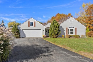 15 Juneberry Ln, Scarborough, ME 04074