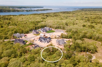 35 Double Ox Rd Unit 42, Oak Bluffs, MA 02557