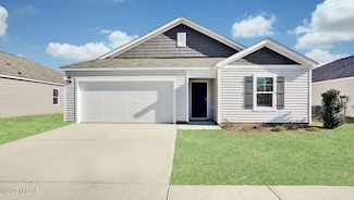 1402 Adirondac Way, Bonaire, GA 31005