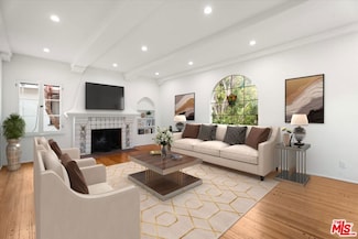 205 S Reeves Dr, Beverly Hills, CA 90212