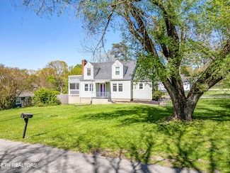 542 Henderson St, Maryville, TN 37804