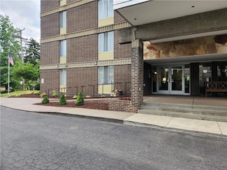 301 S Home Ave Unit 411, Pittsburgh, PA 15202