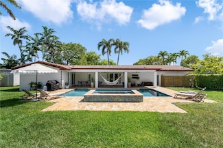 8821 SW 176th St, Palmetto Bay, FL 33157
