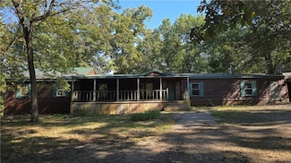 6690 NW Sale Barn Rd, Cameron, MO 64429