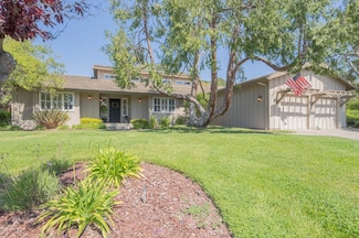 25547 Meadowview Cir, Salinas, CA 93908