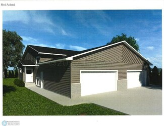 34 Cedar Dr, Mapleton, ND 58059