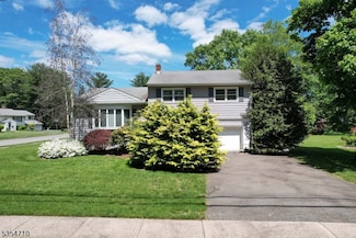 36 Joyce Ln, Wayne, NJ 07470