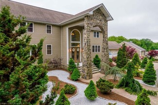 26 Barbara St, Westport, MA 02790