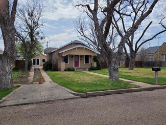 307 Hamilton Ave, Ballinger, TX 76821