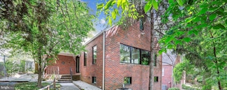 8423 Piney Branch Rd, Takoma Park, MD 20901