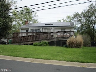 7011 Old Chapel Dr, Bowie, MD 20715