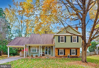 12027 Cheviot Dr, Herndon, VA 20170