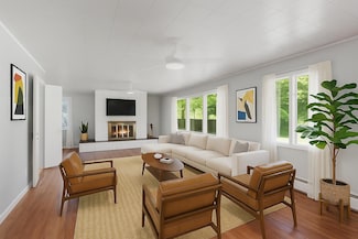 112 Jericho Rd, Essex Junction, VT 05452