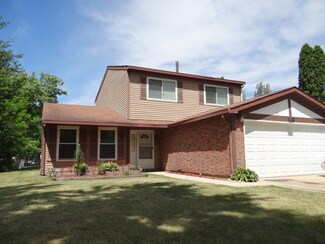 117 Glen Lake Dr, Bolingbrook, IL 60440