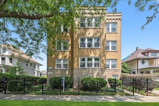 4860 W Warner Ave Unit 1, Chicago, IL 60641