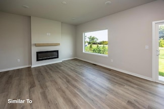 4392 Honey Bee Ridge, Des Moines, IA 50317