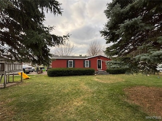 15 School St, Brocton, NY 14716