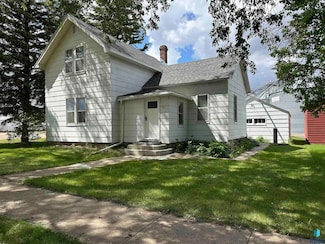 200 E 2nd St, Freeman, SD 57029