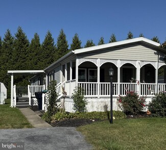 624 W Cedar St, Palmyra, PA 17078