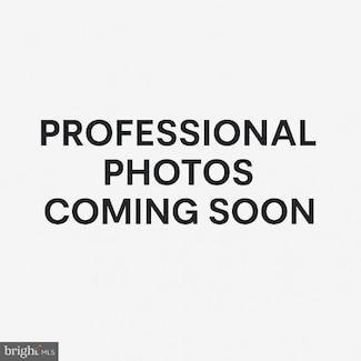 2665 Prosperity Ave Unit 211, Fairfax, VA 22031