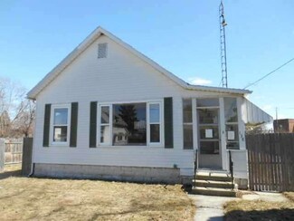 138 Bacon St, Rossford, OH 43460
