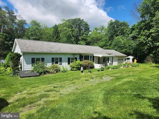 2661 Couchtown Rd, Loysville, PA 17047