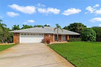 428 N Pine Meadow Dr, Debary, FL 32713