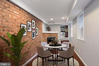 2232 Fleet St, Baltimore, MD 21231