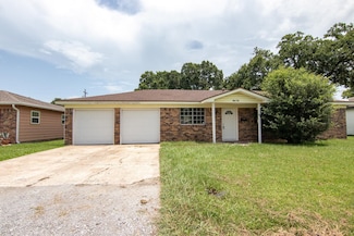9670 Shepherd Dr, Beaumont, TX 77707