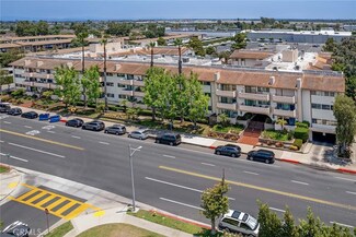 12300 Montecito Rd Unit 1, Seal Beach, CA 90740