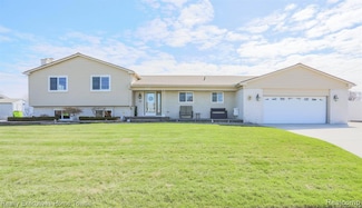 38168 Mast St, Harrison Township, MI 48045