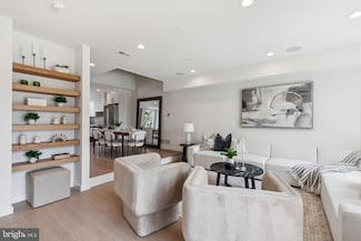 602 Brenna Walk, Philadelphia, PA 19123