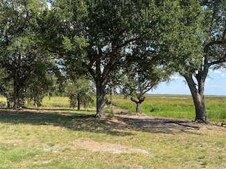 6737 Oak Lake Dr, Sulphur, LA 70665