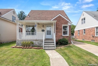 2712 Cass St, Dearborn, MI 48124