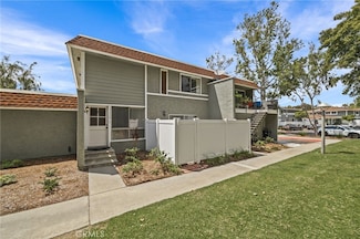 23006 Via Cereza Unit 64, Mission Viejo, CA 92691