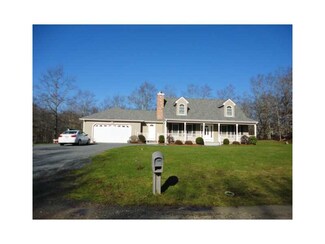 30 Ethans Way, Tiverton, RI 02878