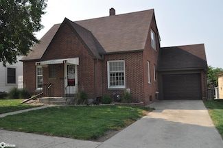 629 W 16th St, Carroll, IA 51401