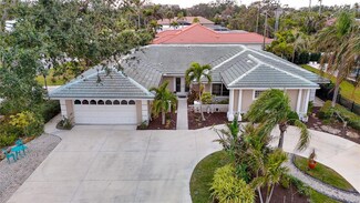 315 Park Blvd N, Venice, FL 34285