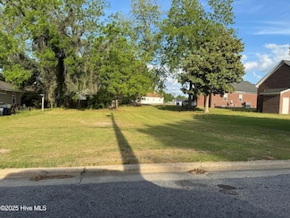 421 Nash St, Greenville, NC 27834