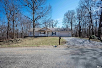 394 Illini Dr, Hopewell, IL 61565