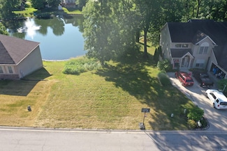 53170 Grassy Knoll Dr, South Bend, IN 46628