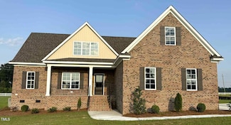 7553 Sweetwater Dr, Nashville, NC 27856