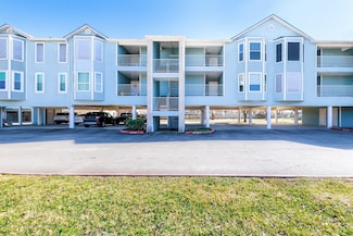 18617 Egret Bay Blvd Unit 704, Houston, TX 77058
