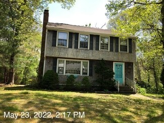 38 Highland Ave, North Falmouth, MA 02556