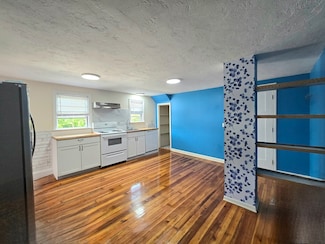 717 Main St Unit 1 R, South Weymouth, MA 02190