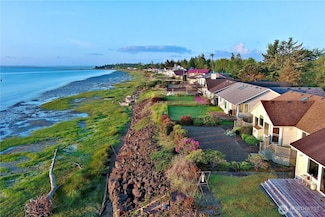 374 Harbor View Loop SE, Ocean Shores, WA 98569