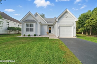 7 River Bend Ct, Barnegat, NJ 08005