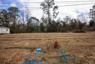 755 Benjulyn Rd, Cantonment, FL 32533